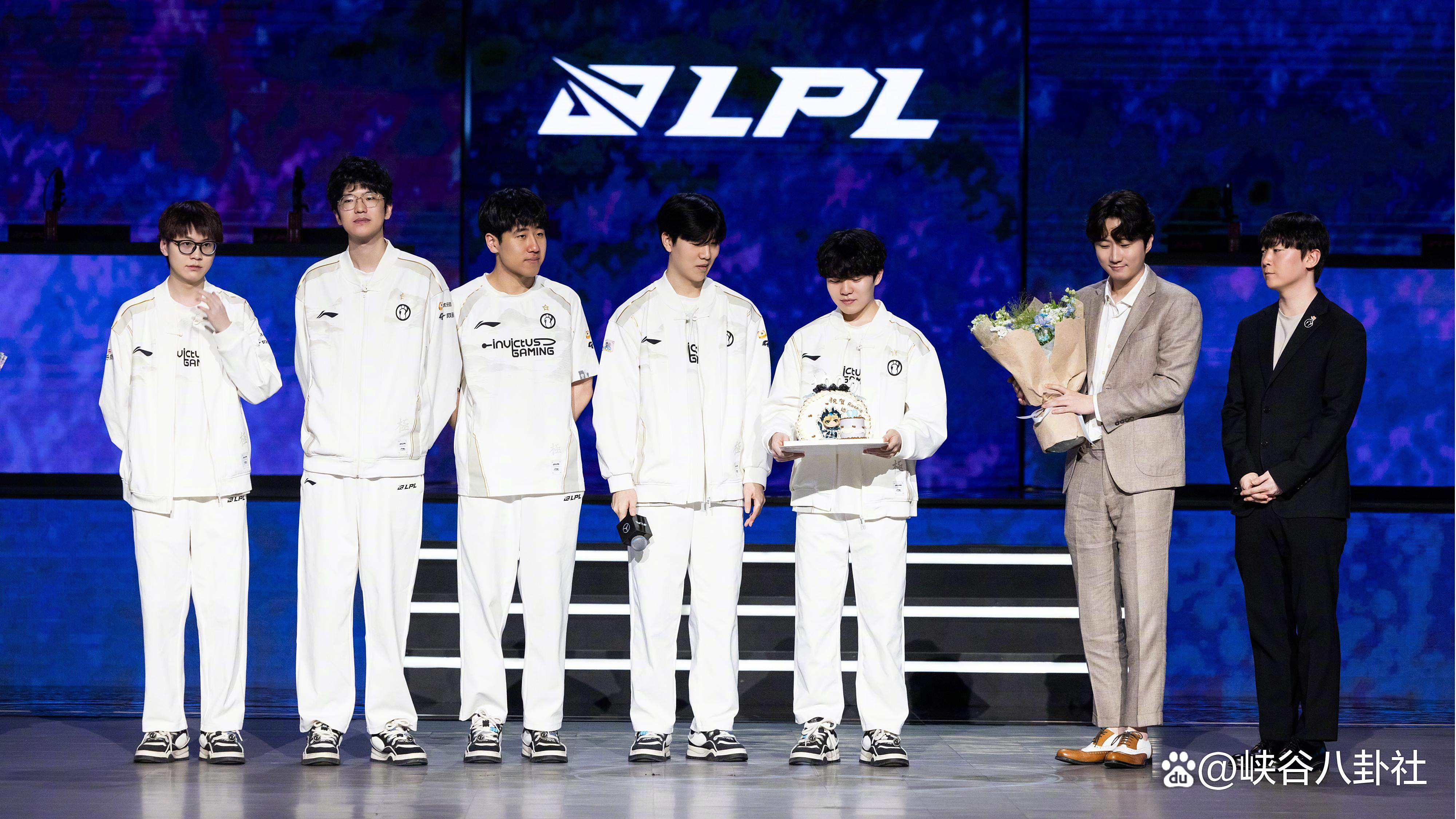 亚博-Rookie遭遇五持续失利，MAD教练压力巨大！气势如虹延续的简单介绍