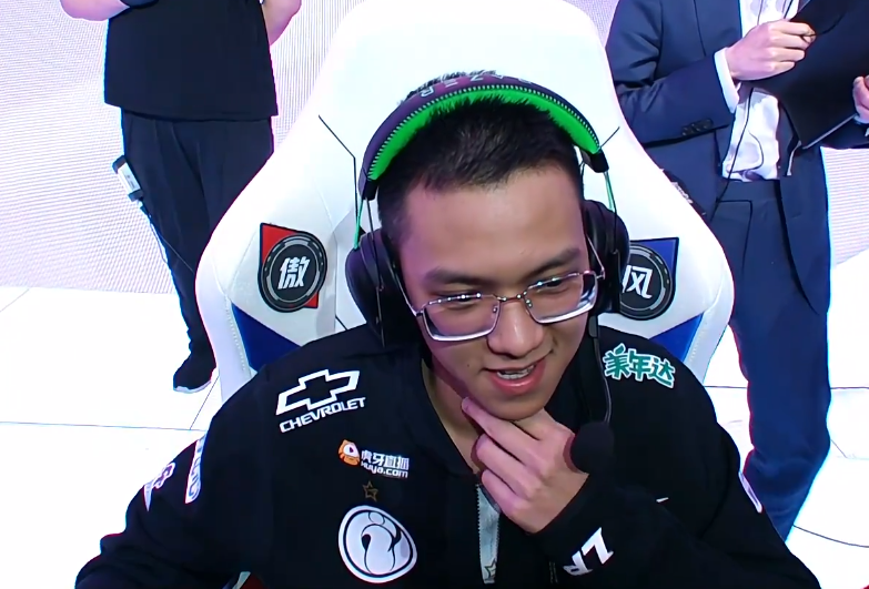 YABO-TheShy爆冷击败瑞士队，战术调整引爆全场！的简单介绍