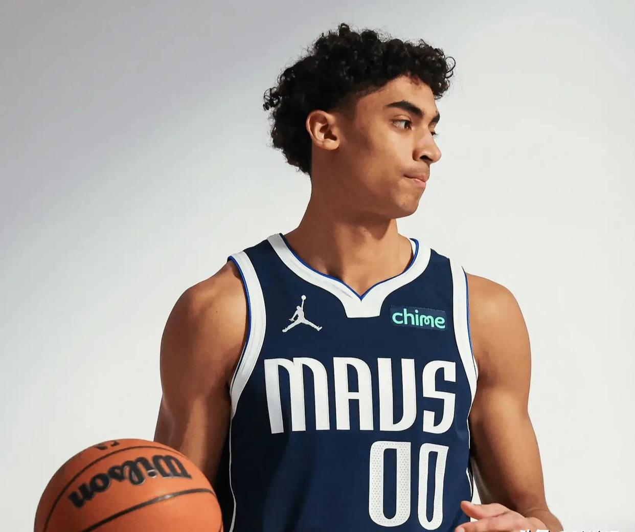 亚博体育-Ming在独行侠比赛中高光表现，精彩发挥引发热议！的简单介绍